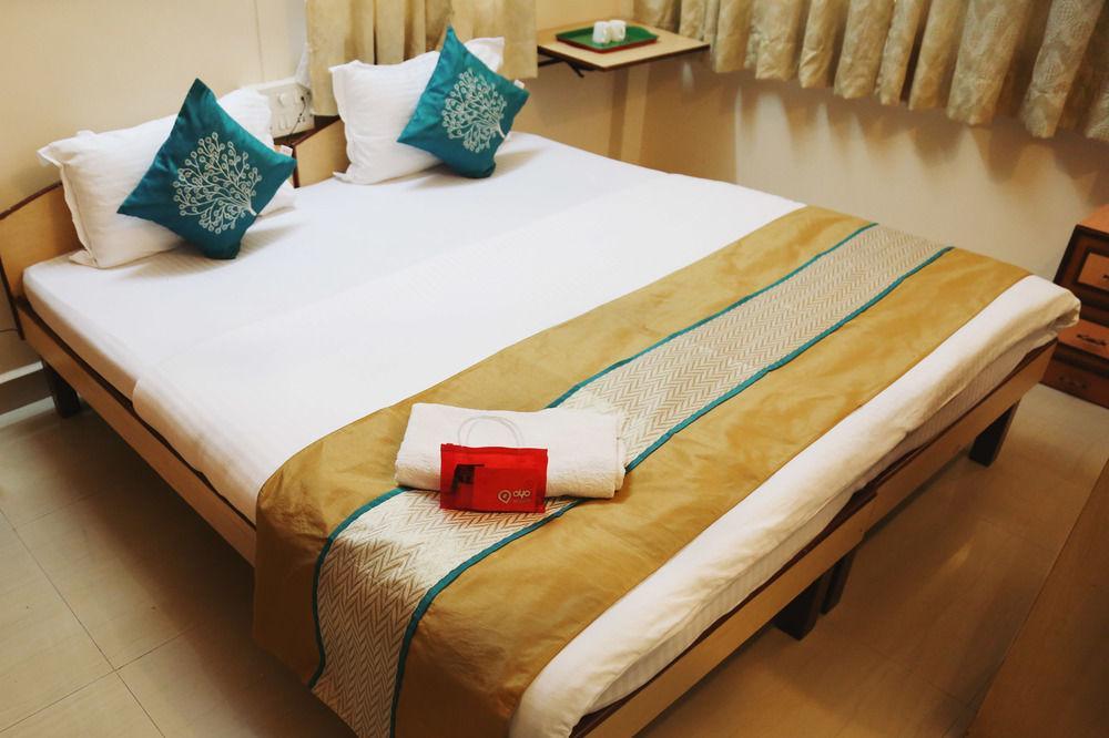 Oyo 946 Royce Studio Apartments Pune Exterior photo